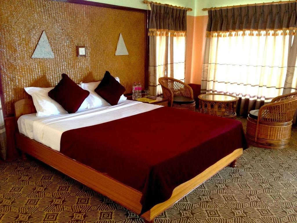 Himalayan Deurali Resort Pokhara Esterno foto