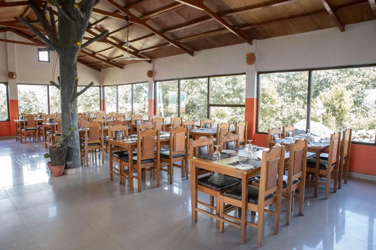 Himalayan Deurali Resort Pokhara Esterno foto